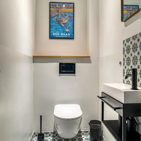 Hosted By Wendy Willem 1 * Lahey