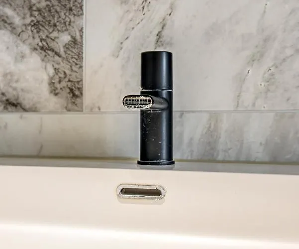 Hosted By Wendy Willem 1 公寓 *