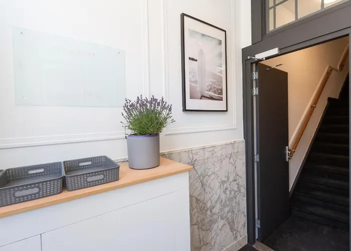 Hosted By Wendy Willem 1 公寓 *