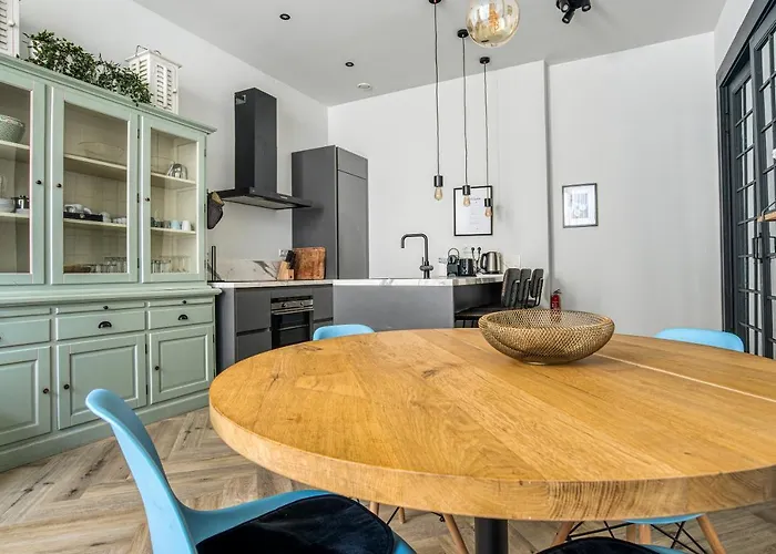 Hosted By Wendy Willem 1 公寓