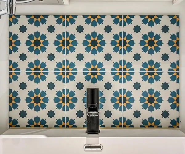 Hosted By Wendy Willem 1 海牙