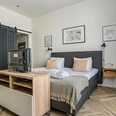 Apartament Hosted By Wendy Willem 1 *