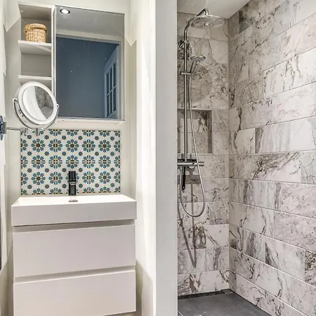 Hosted By Wendy Willem 1