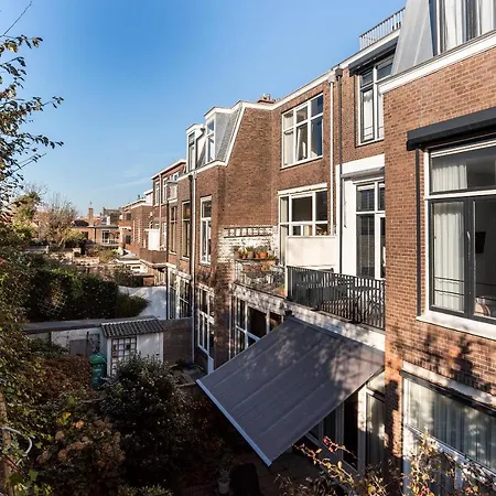 Hosted By Wendy Willem 1 * The Hague