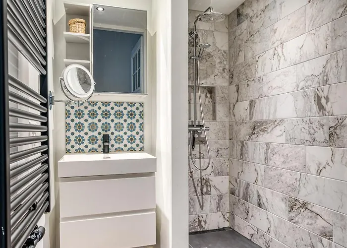 Hosted By Wendy Willem 1